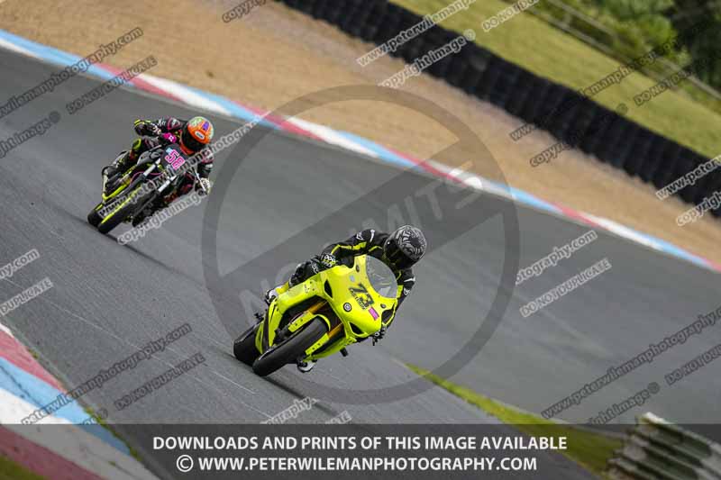 enduro digital images;event digital images;eventdigitalimages;mallory park;mallory park photographs;mallory park trackday;mallory park trackday photographs;no limits trackdays;peter wileman photography;racing digital images;trackday digital images;trackday photos